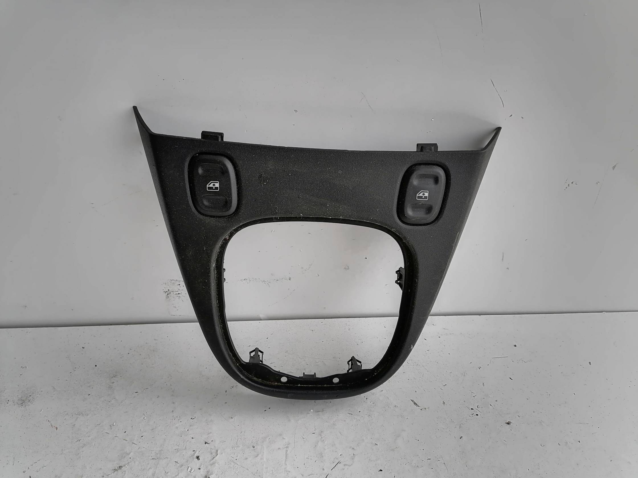 Interruttore alzacristalli porta ant. sx.